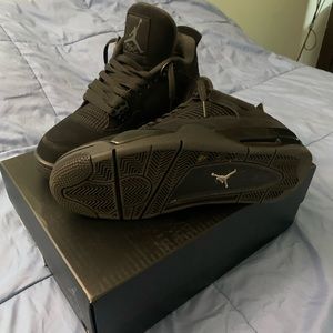 Jordan 4 Retro “Black Cat”